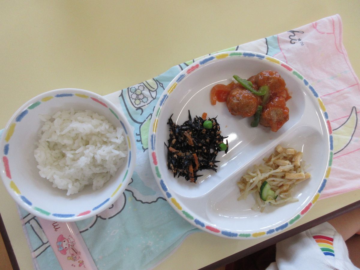 給食