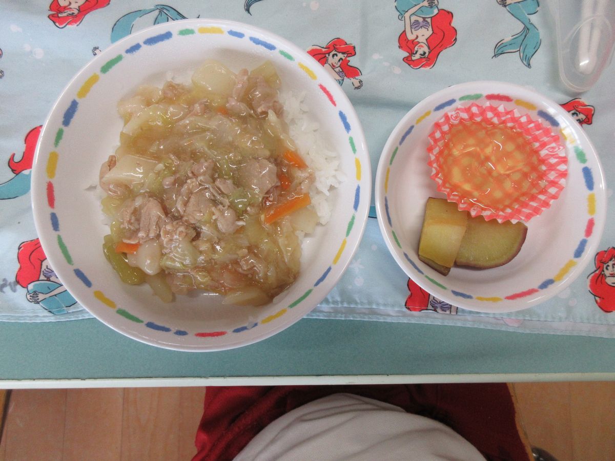 給食 (8)