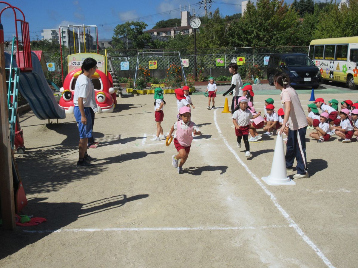 ５歳リレー女子 (3)