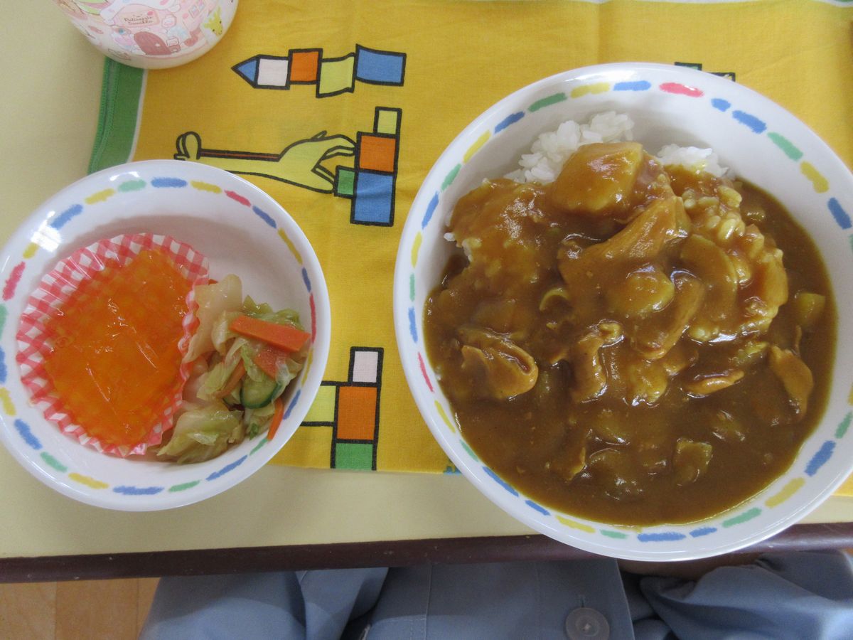 給食 (2)