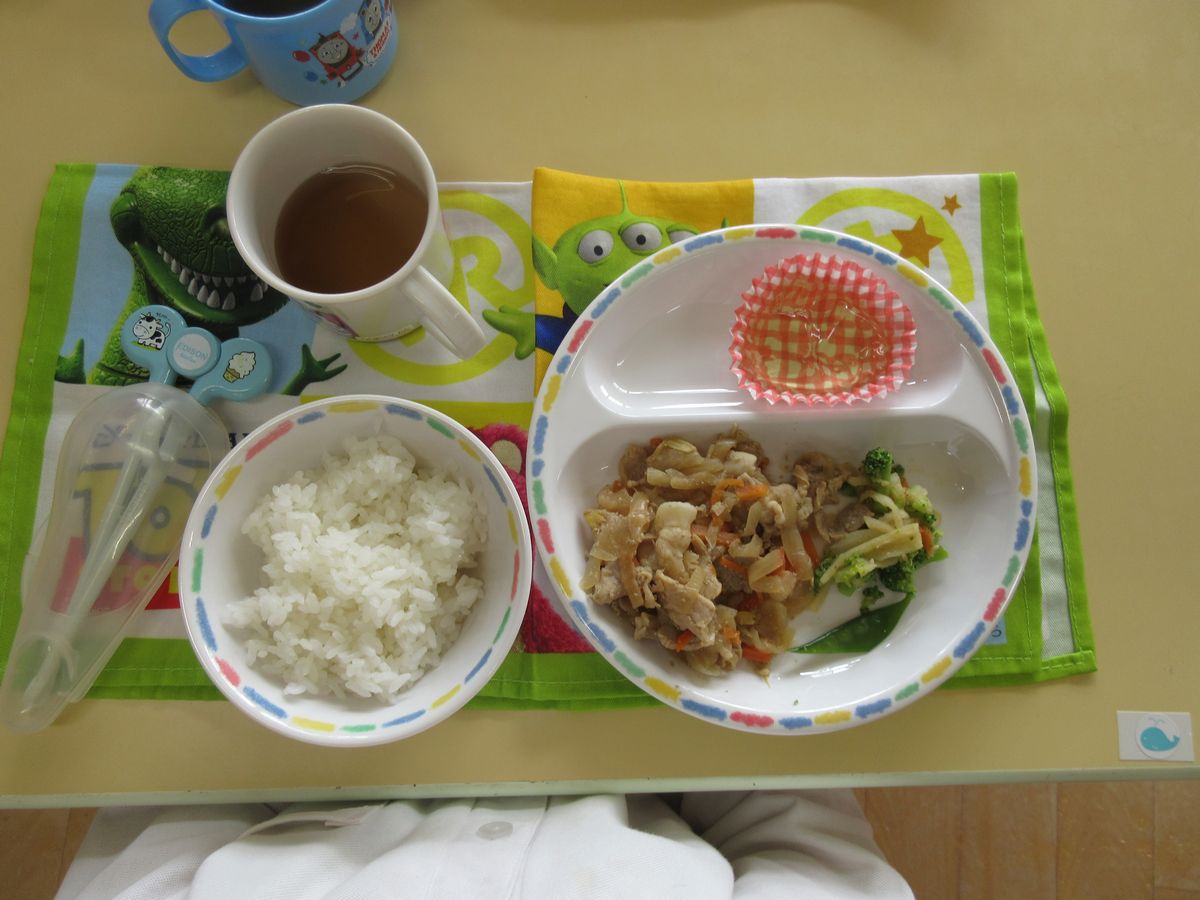 給食