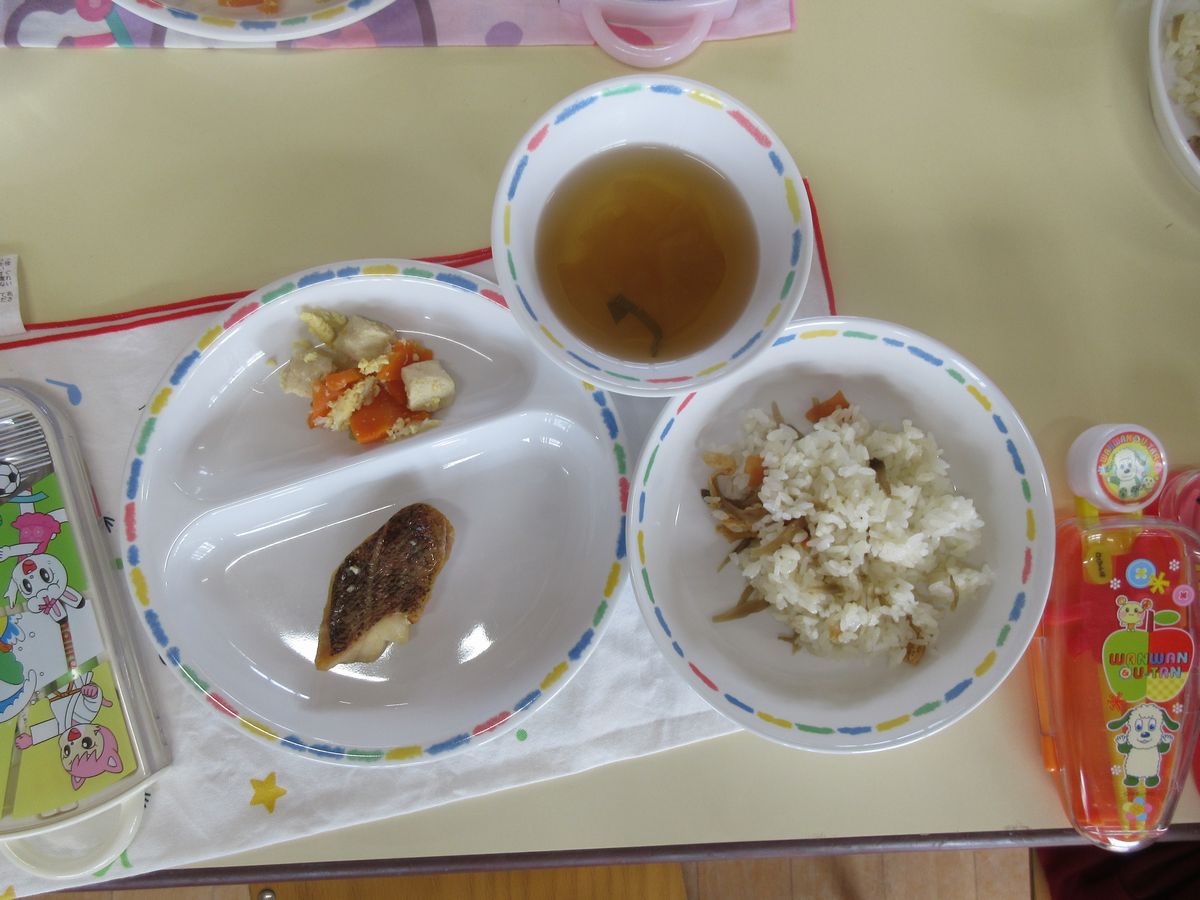 給食 (2)