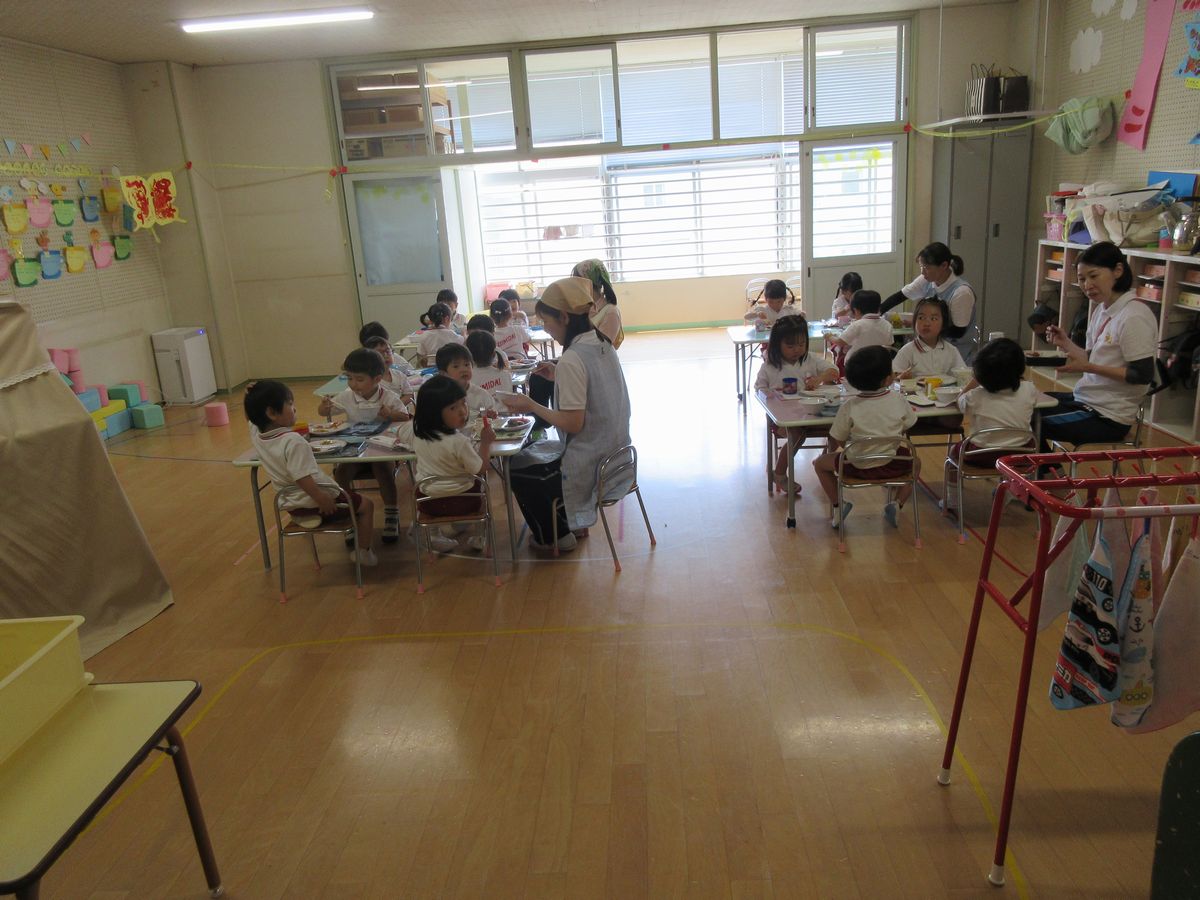 ３歳給食